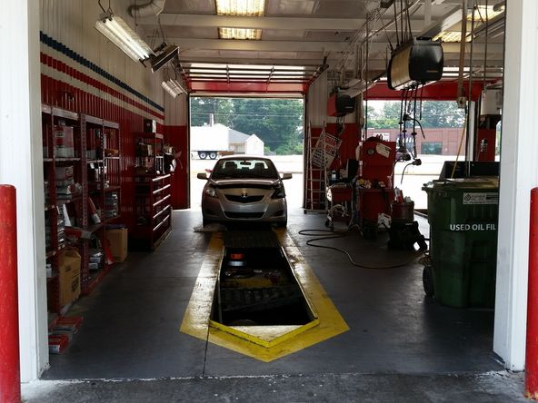 US Hwy 19/41 Auto Service Center: 6541 Tara Blvd, Jonesboro, GA 30236